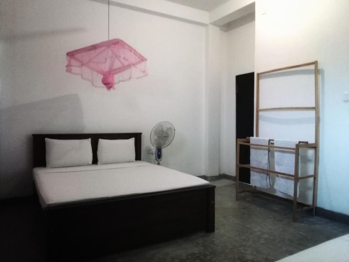 The Nest Hotell Tangalle Exteriör bild