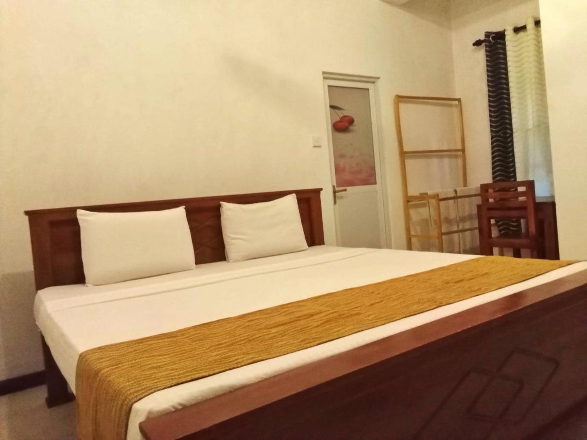 The Nest Hotell Tangalle Exteriör bild