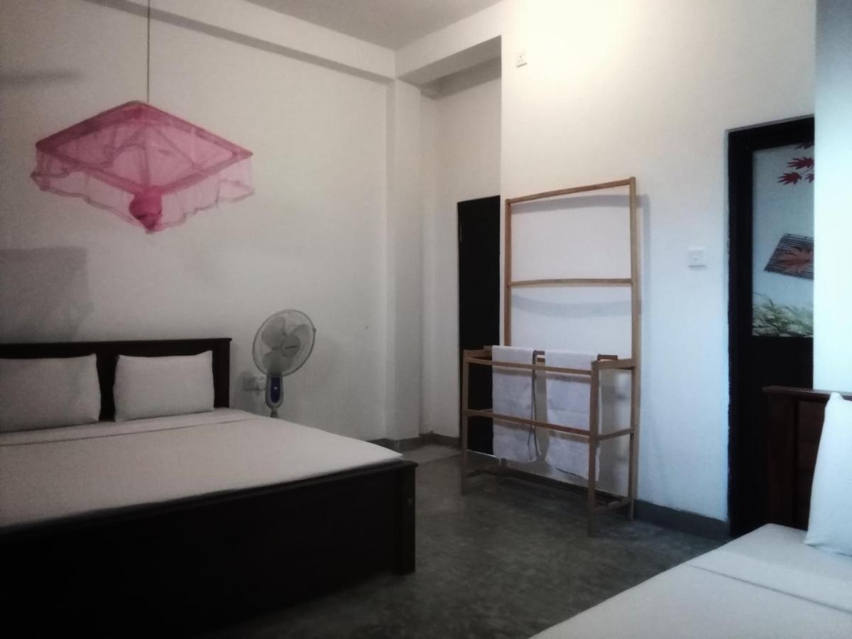 The Nest Hotell Tangalle Exteriör bild